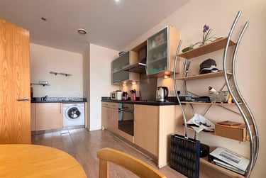 1 bed flat, 55 Degrees North, City Centre, Newcastle, NE16BJ - Image 2